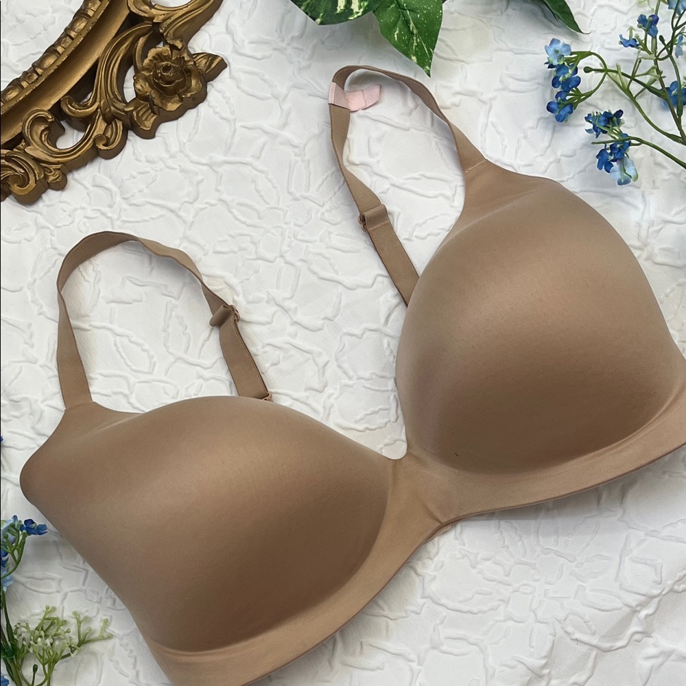 Victorias Secret Lightly Lined Bra size 38 G